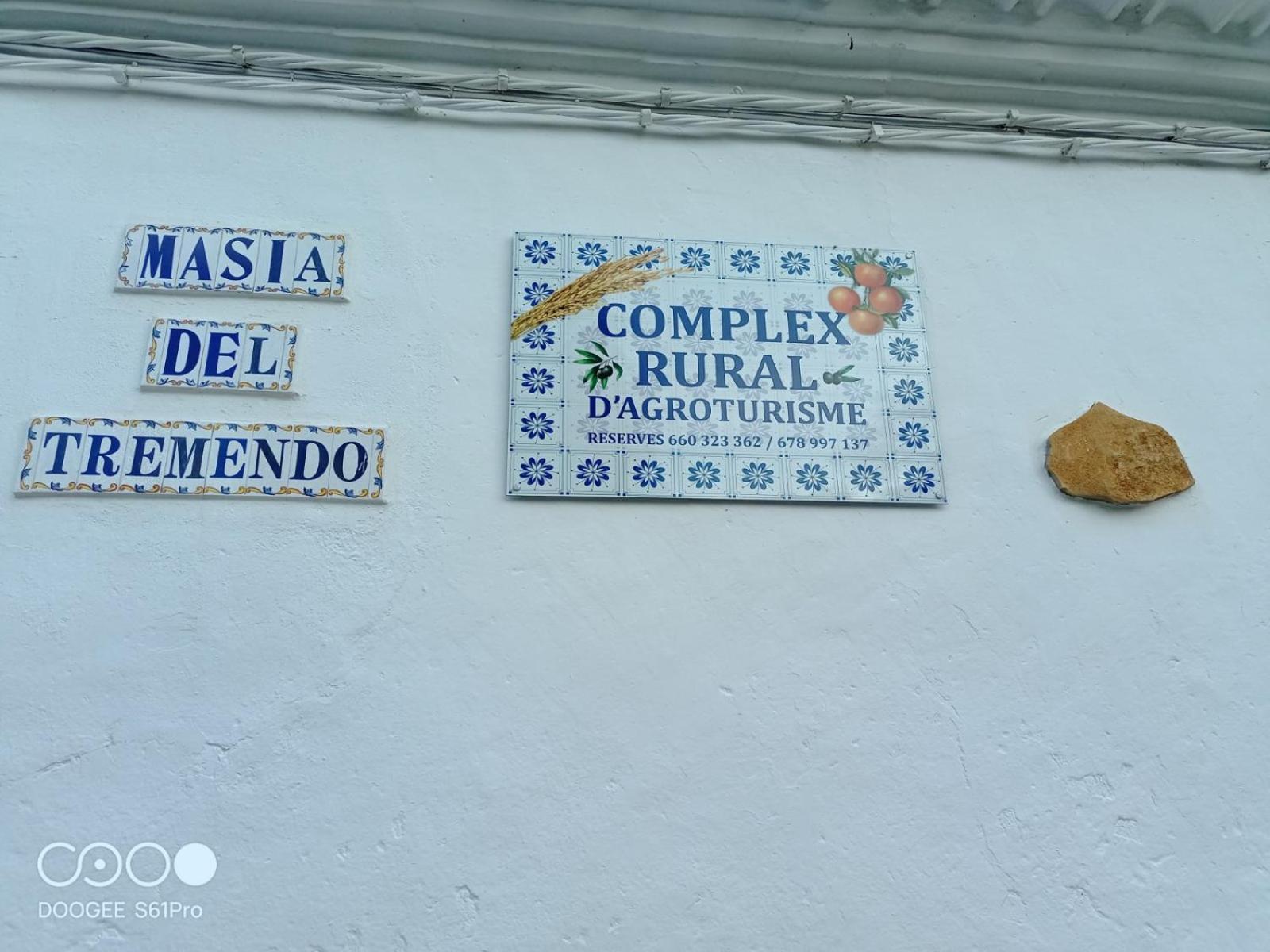 Casa Rural Complex Masia Del Tremendo Y Agroturismo Camarles Kültér fotó